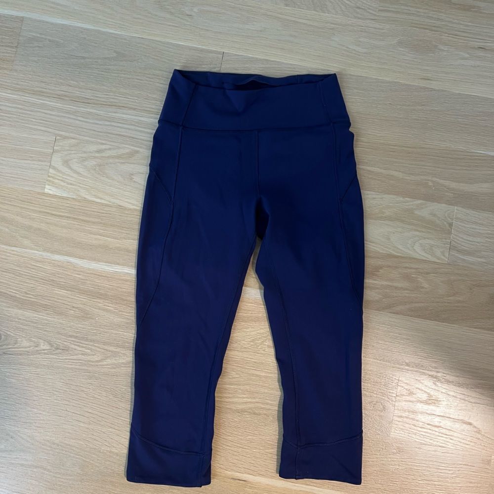 Lululemon cropped leggings size 6